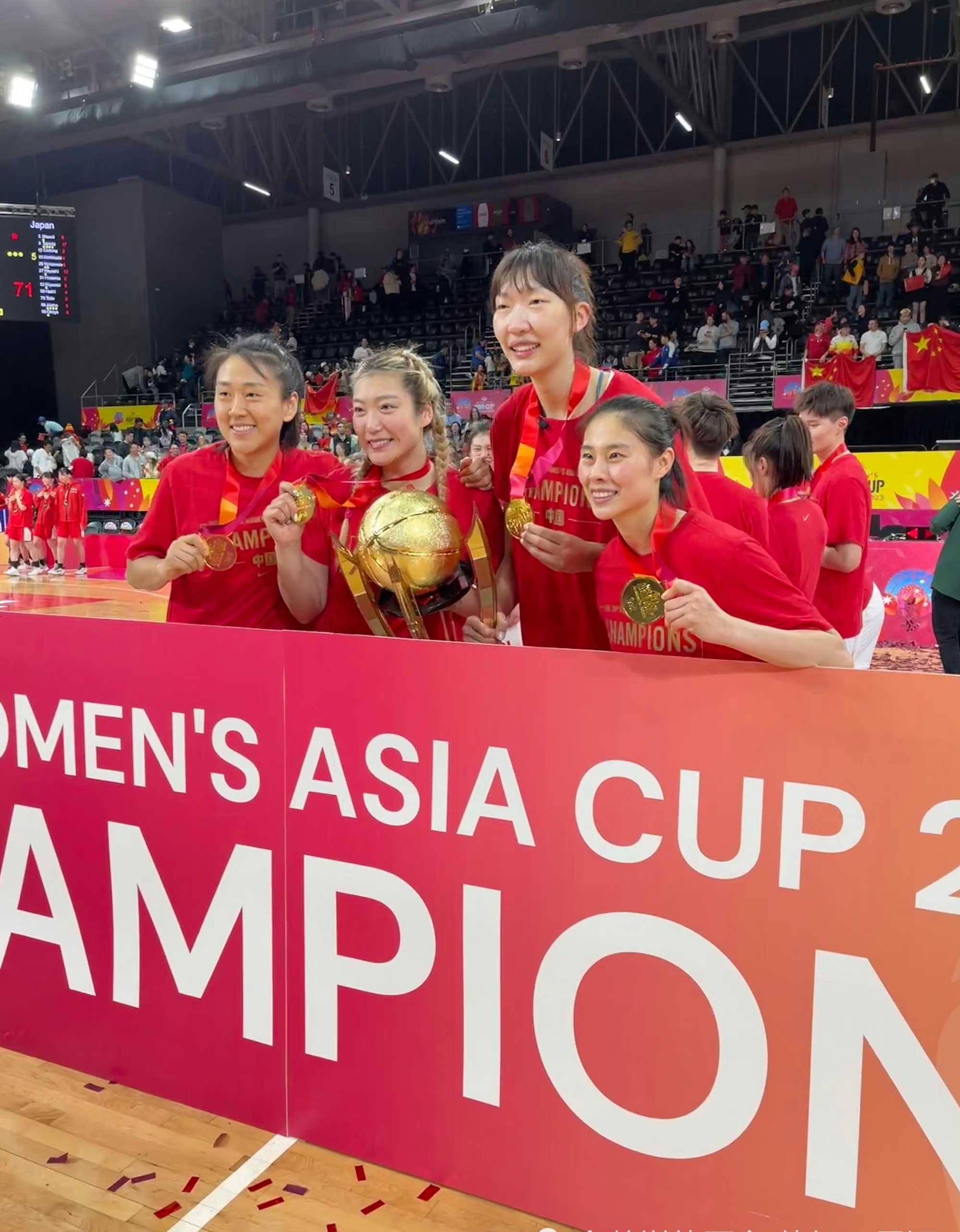 关于东京奥运会女篮预选赛将在明日开打，战况激烈的信息